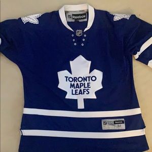Toronto maple leaf jersey